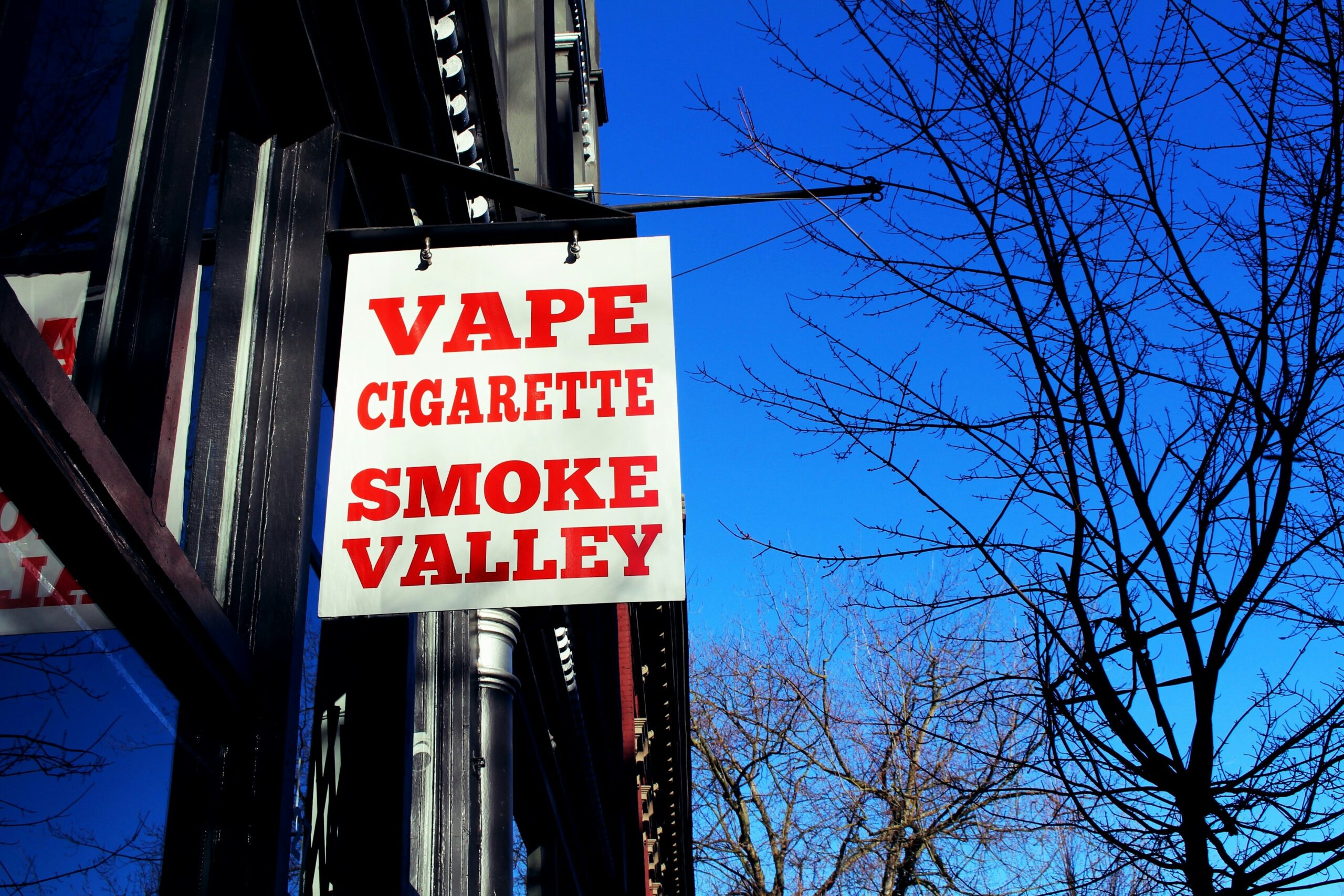 Ottawa Bus Ad Sparks Urgent Action on Youth Vaping