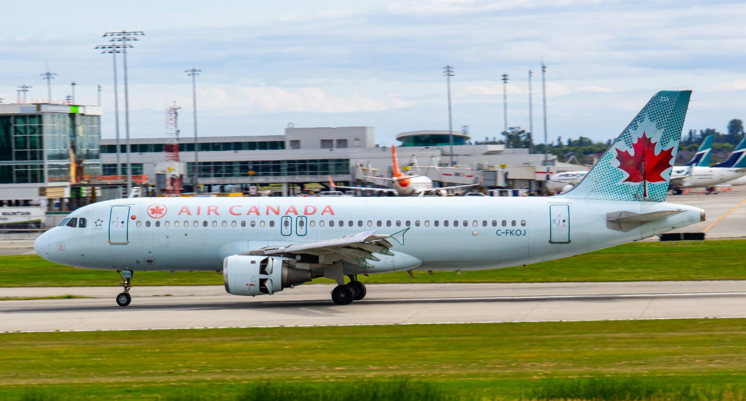 Canada Domestic Air Travel Soars As Travellers Avoid Costly International Trips