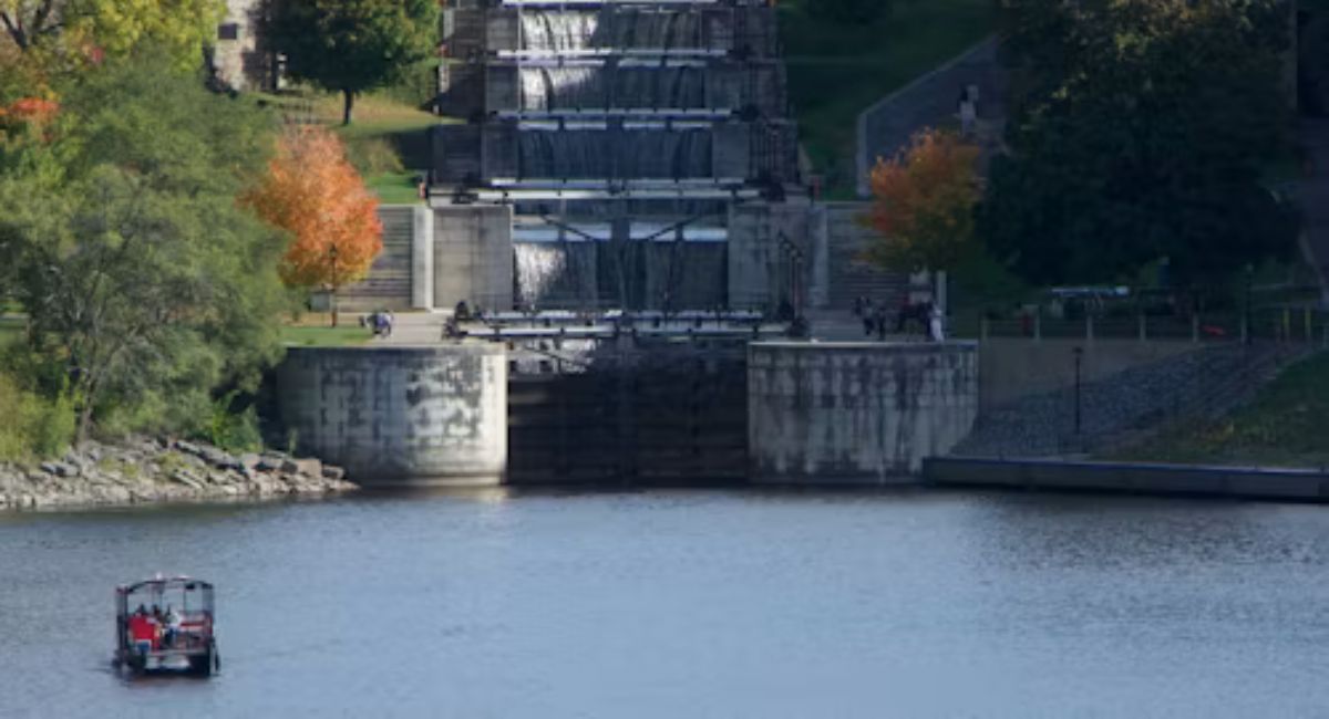 Rideau River